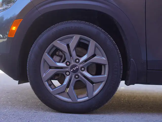 2026 Kia Seltos S, AWD, Sunroof, BSM, Back Camera. Adaptive Crui - Photo 7