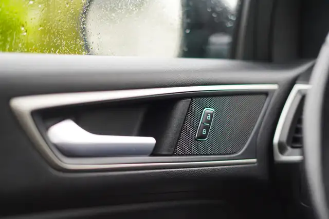 2022 Ford Edge ST Line | 12' LCD TOUCHSCREEN | PANORAMIC ROOF | - Photo 12