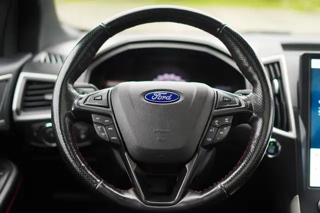 2022 Ford Edge ST Line | 12' LCD TOUCHSCREEN | PANORAMIC ROOF | - Photo 16
