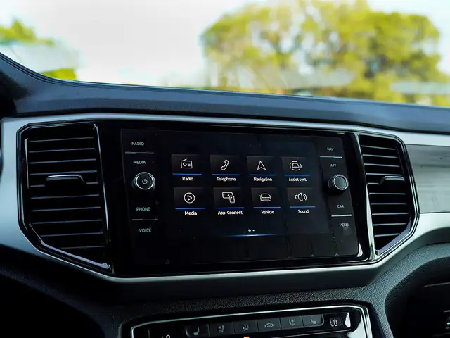 2021 Volkswagen Atlas Highline, Remote starter, Towing Package, - Photo 21