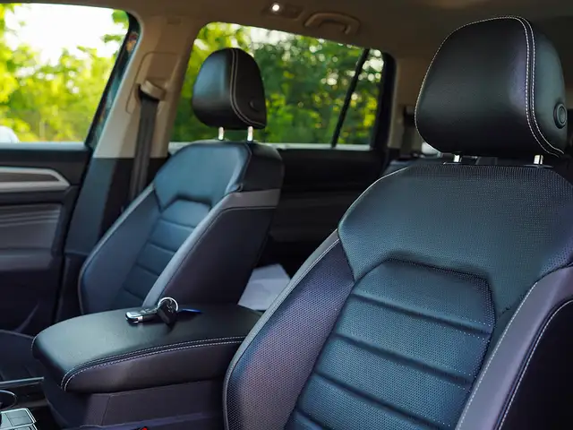 2021 Volkswagen Atlas Highline, Remote starter, Towing Package, - Photo 33