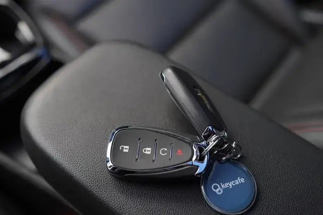 2024 Chevrolet Trax 2RS, Cruise Control, Apple Car play, Remote - Photo 35