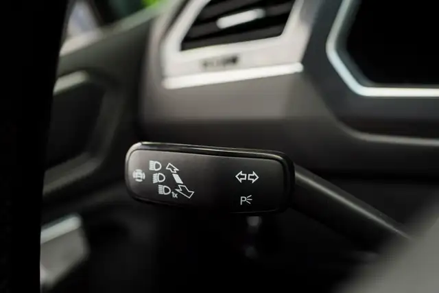 2022 Volkswagen Tiguan Comfortline R-Line Black Edition, Adaptiv - Photo 18