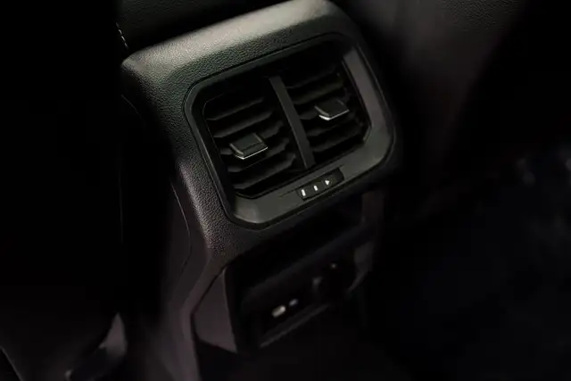 2022 Volkswagen Tiguan Comfortline R-Line Black Edition, Adaptiv - Photo 29