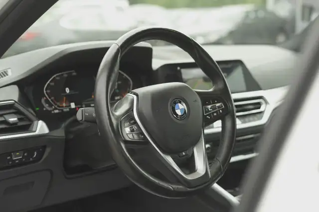 2020 BMW 3 Series 330i, Remote Starter, Sunroof, Summer & Winter - Photo 12