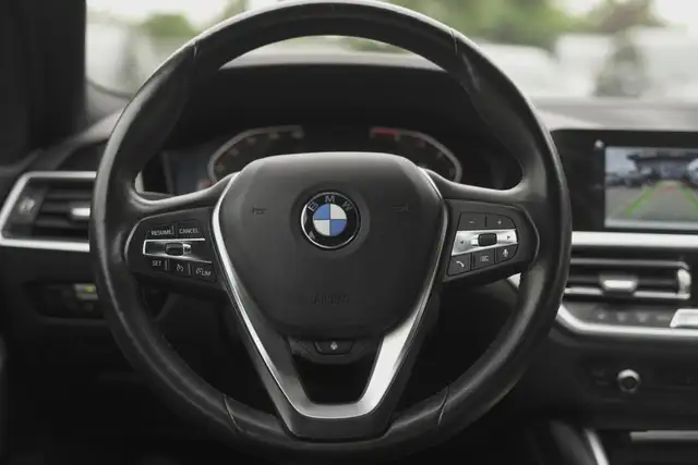 2020 BMW 3 Series 330i, Remote Starter, Sunroof, Summer & Winter - Photo 13