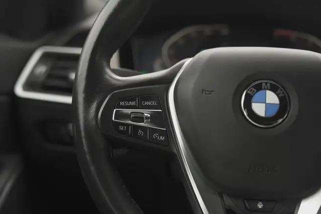 2020 BMW 3 Series 330i, Remote Starter, Sunroof, Summer & Winter - Photo 15