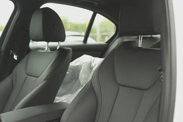 2020 BMW 3 Series 330i, Remote Starter, Sunroof, Summer & Winter - Photo 31