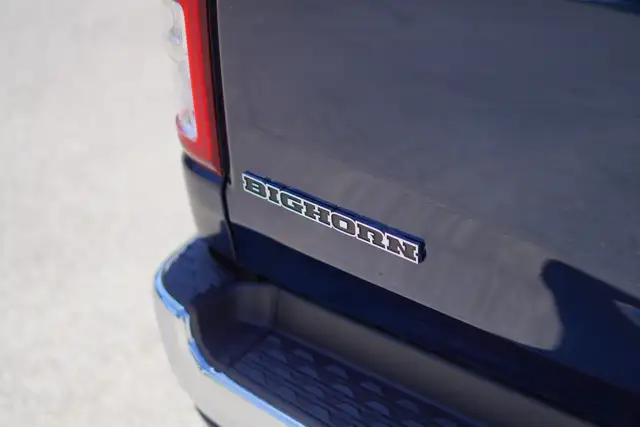 2019 Ram 1500 Big Horn Crew Cab, Towing Package, Remote starter. - Photo 11