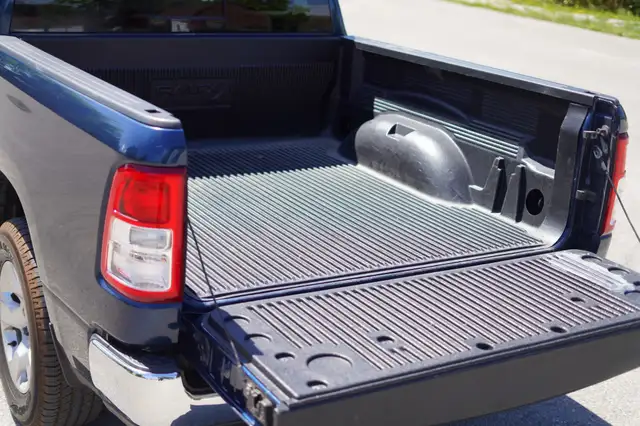 2019 Ram 1500 Big Horn Crew Cab, Towing Package, Remote starter. - Photo 13
