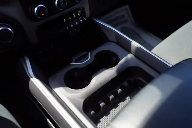 2019 Ram 1500 Big Horn Crew Cab, Towing Package, Remote starter. - Photo 36