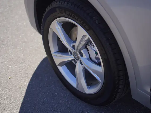 2018 Audi Q5 2.0T Progressiv, Leather Seats, Apple Carplay, Pano - Photo 8