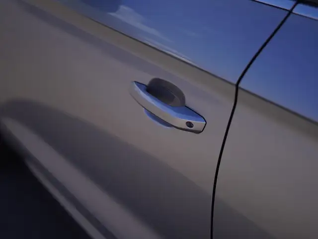 2018 Audi Q5 2.0T Progressiv, Leather Seats, Apple Carplay, Pano - Photo 10