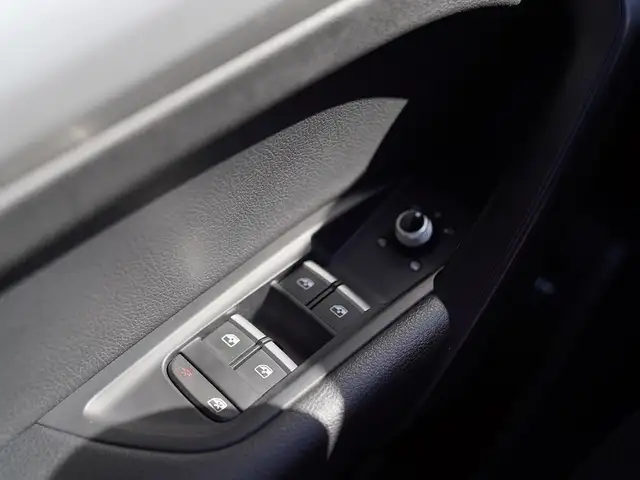 2018 Audi Q5 2.0T Progressiv, Leather Seats, Apple Carplay, Pano - Photo 11