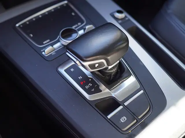 2018 Audi Q5 2.0T Progressiv, Leather Seats, Apple Carplay, Pano - Photo 29