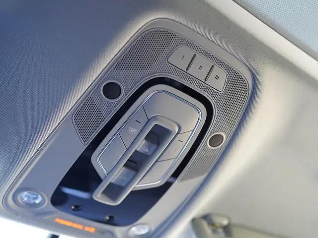 2018 Audi Q5 2.0T Progressiv, Leather Seats, Apple Carplay, Pano - Photo 33