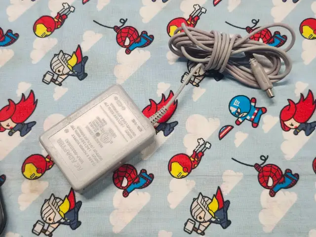 Nintendo 3DS XL - Dark Grey - With Stylus (#2864) - Photo 9