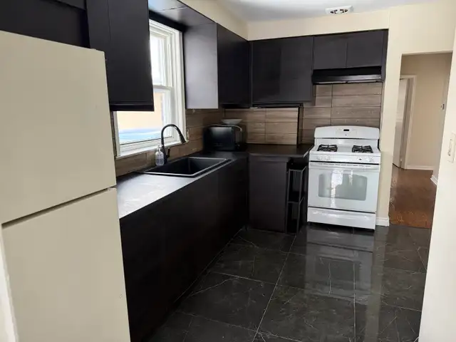 3 Bedroom House: McCowan Road / Brimorton Drive - Photo 3