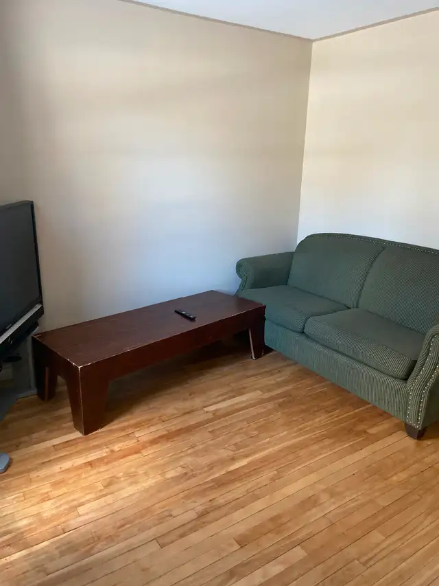 Room for Rent - Photo 2