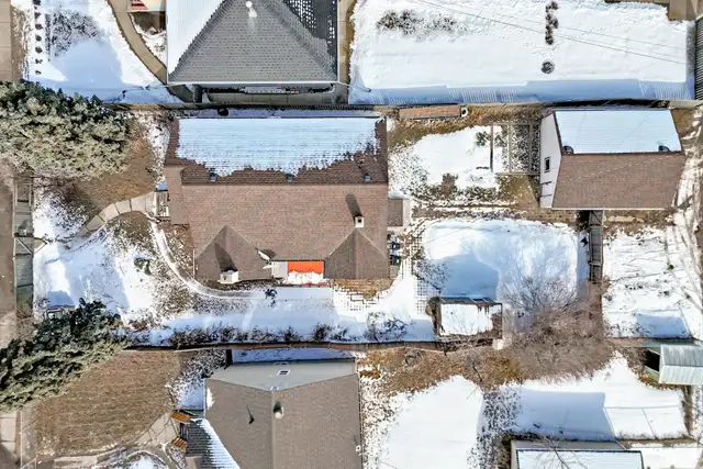 50’ x 139’ INFILL OPPORTUNITY  BUILD | HOLD | INVEST! Edmonton - Photo 4