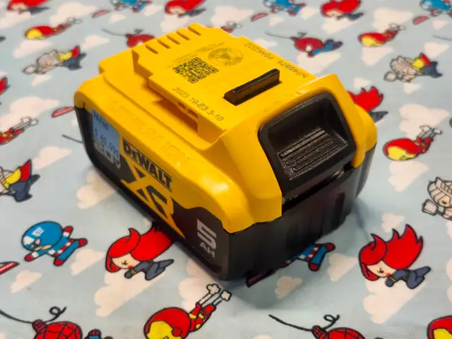 DeWalt (2023) 5ah XR Battery (#16765) - Photo 2