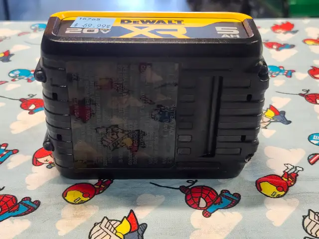 DeWalt (2023) 5ah XR Battery (#16765) - Photo 5