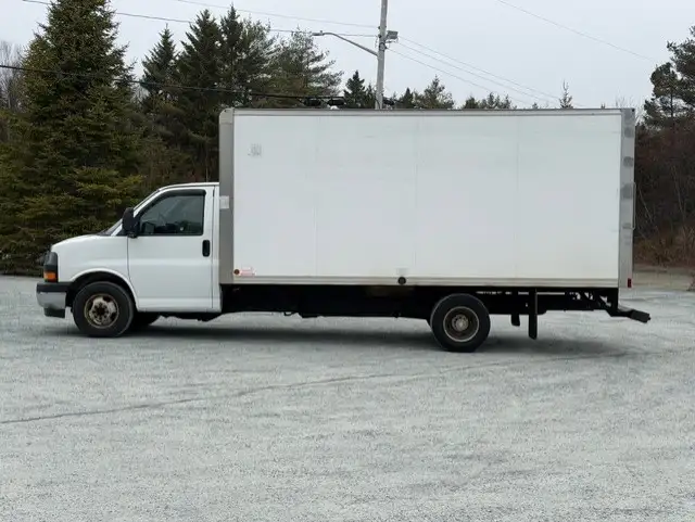 2017 GMC SAVANA CUTAWAY 3500 - Photo 7