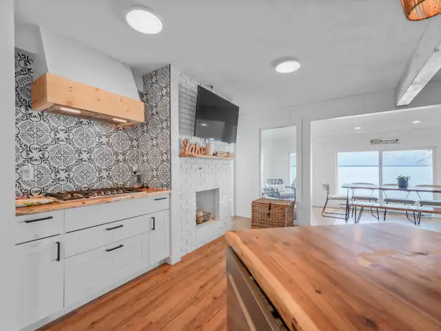 Lake House! 45 mins from YEG! 5 Bedrooms Airbnb running well! - Photo 8