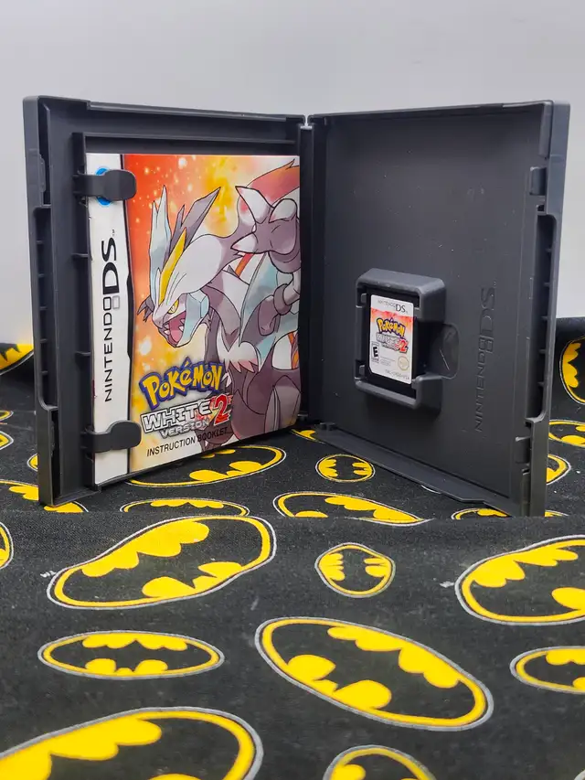 Pokemon White Version 2 - DS - In Case (#2802) - Photo 2
