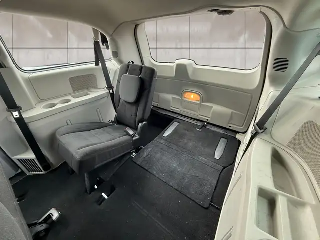 2020 Dodge Grand Caravan SE - Photo 11