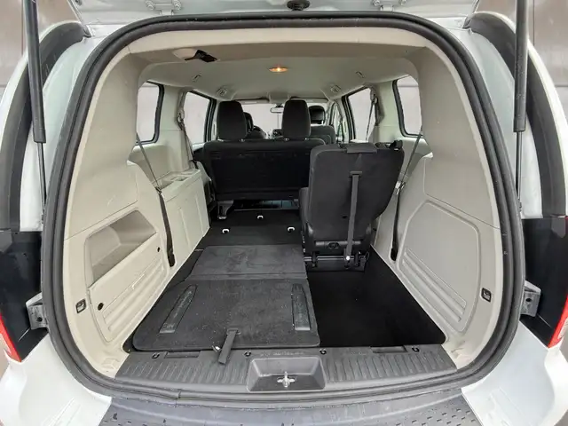 2020 Dodge Grand Caravan SE - Photo 12