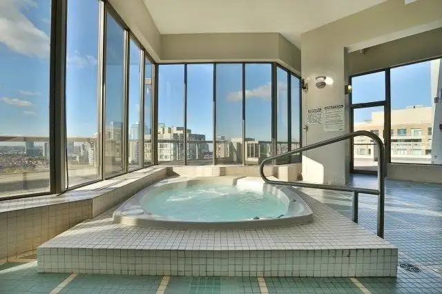 LARGE ALL-INCLUSIVE SUITE AVAILABLE NOW, MISSISSAUGA CITY CENTRE