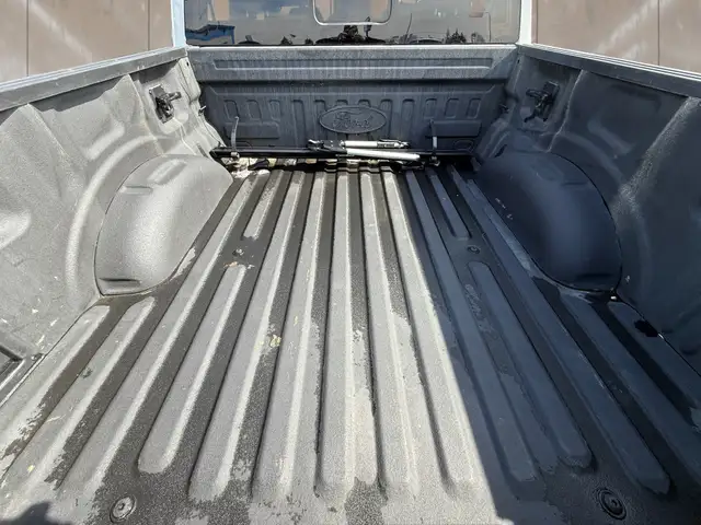 2023 Ford F-150 XLT 4WD SuperCrew 5.5' Box - Photo 5