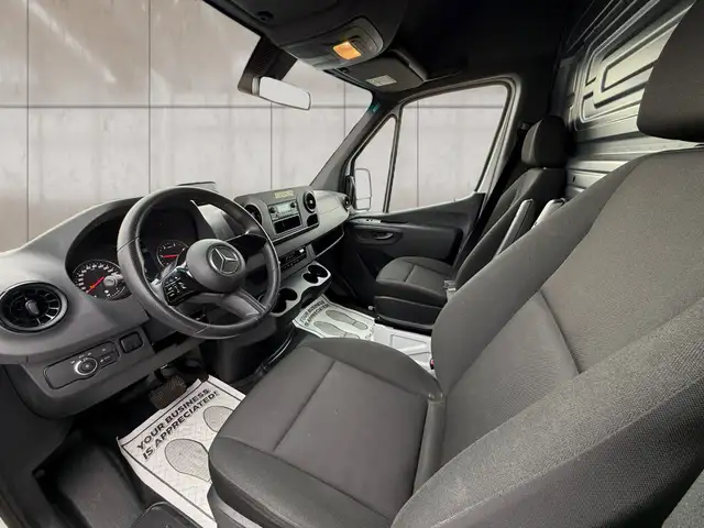 2025 Mercedes-Benz Sprinter 2500 High Roof I4 Diesel 170' - Photo 10