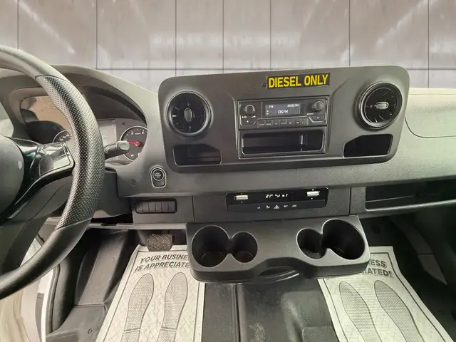 2025 Mercedes-Benz Sprinter 2500 High Roof I4 Diesel 170' - Photo 11