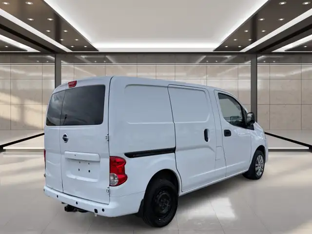 2015 Nissan NV200 I4 S - Photo 3