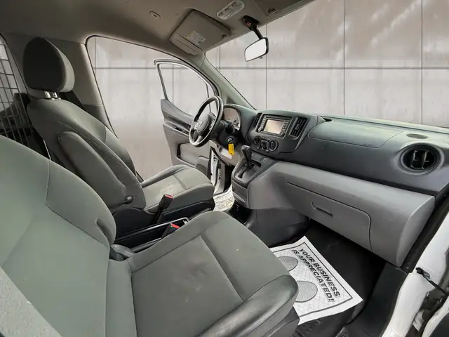 2015 Nissan NV200 I4 S - Photo 8