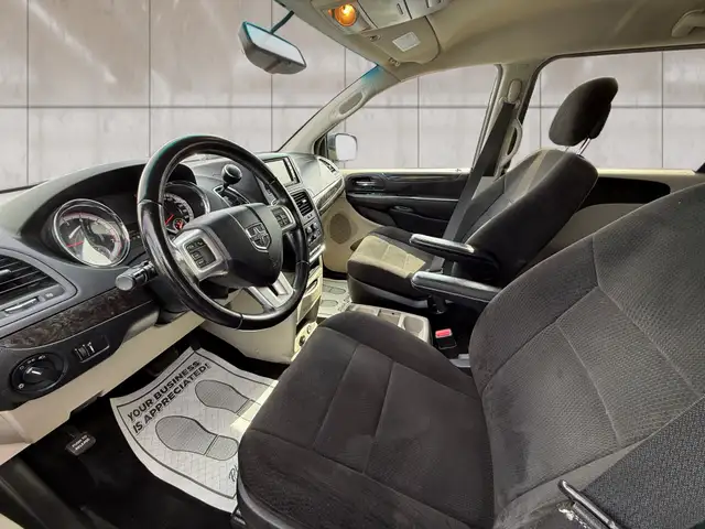 2013 Dodge Grand Caravan SXT - Photo 3
