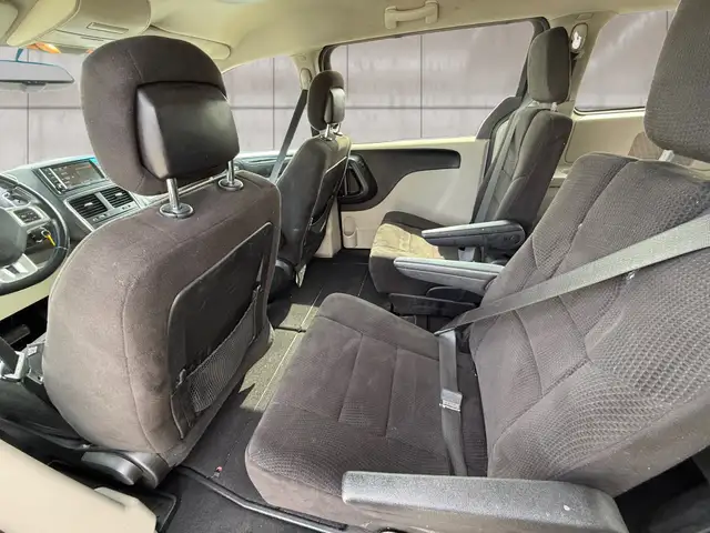2013 Dodge Grand Caravan SXT - Photo 6