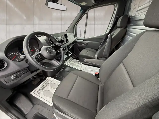 2025 Mercedes-Benz Sprinter 2500 High Roof I4 Diesel 170' - Photo 8