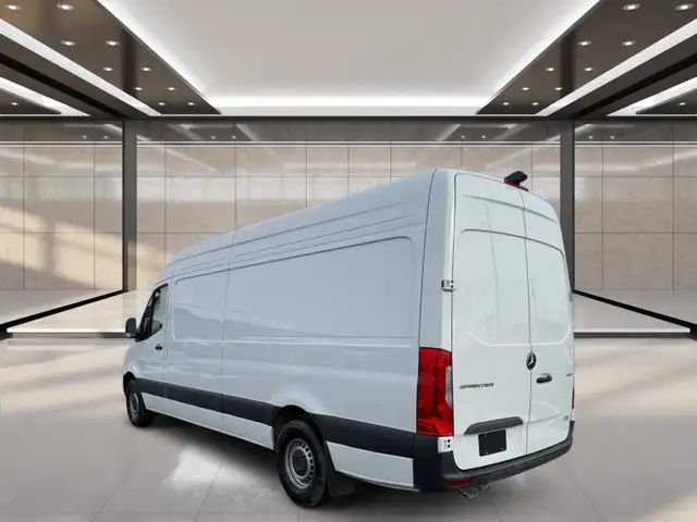 2025 Mercedes-Benz Sprinter 2500 High Roof I4 Diesel 170' - Photo 4