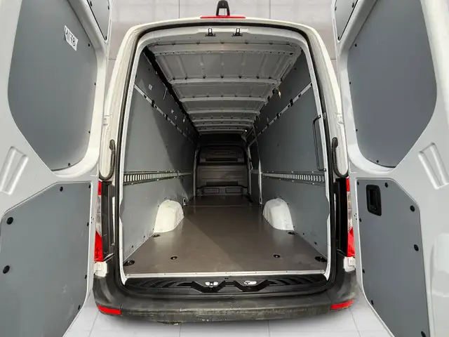 2025 Mercedes-Benz Sprinter 2500 High Roof I4 Diesel 170' - Photo 7