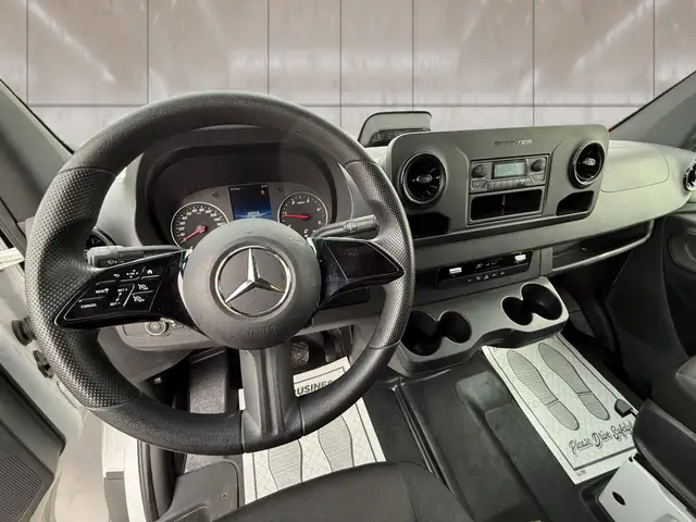 2025 Mercedes-Benz Sprinter 2500 High Roof I4 Diesel 170' - Photo 11