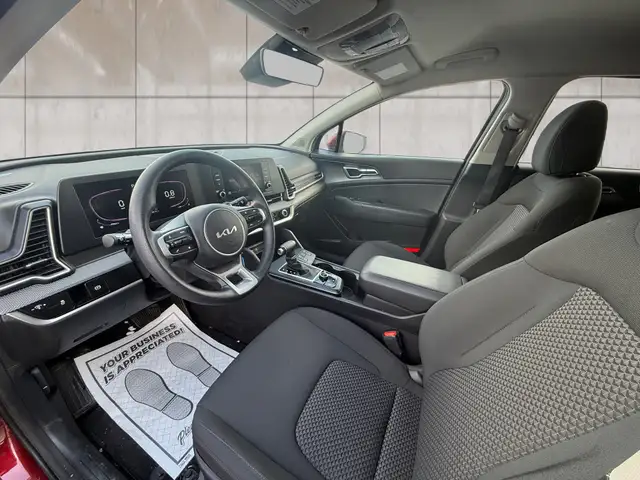 2023 Kia Sportage LX - Photo 8