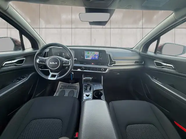 2023 Kia Sportage LX - Photo 11
