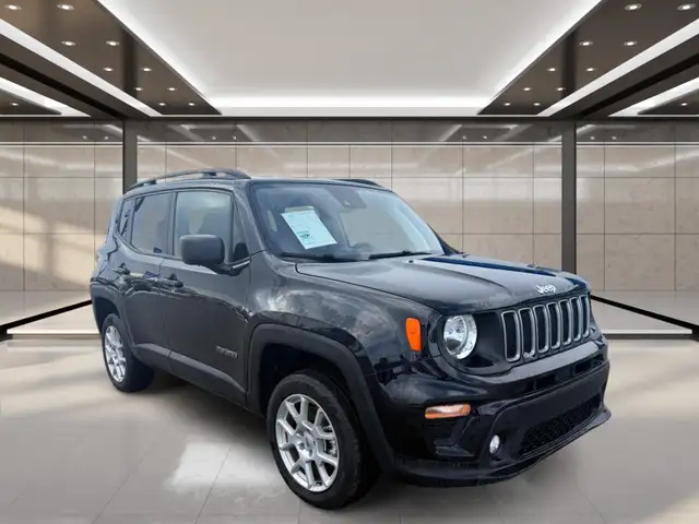2023 Jeep Renegade North 4x4 - Photo 2
