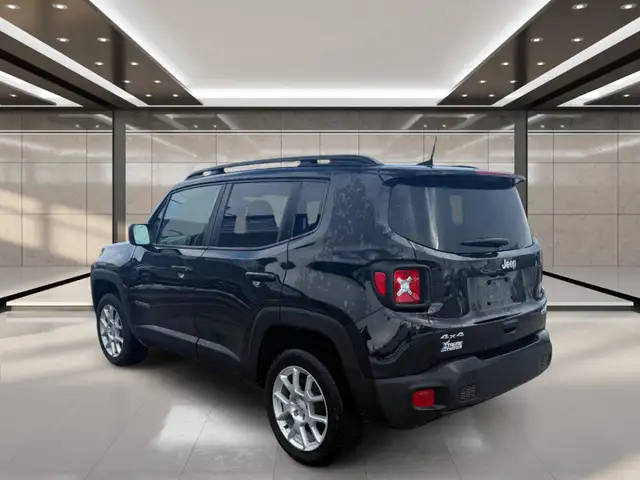 2023 Jeep Renegade North 4x4 - Photo 4
