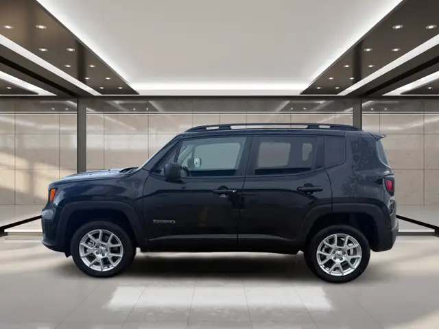 2023 Jeep Renegade North 4x4 - Photo 5