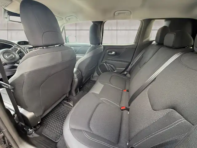 2023 Jeep Renegade North 4x4 - Photo 11