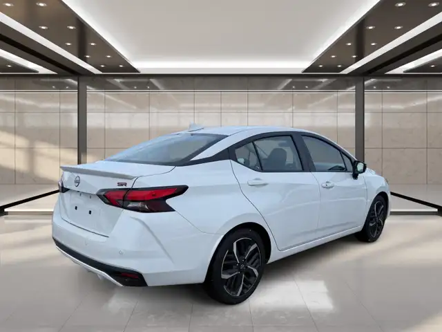 2024 Nissan Versa SR CVT - Photo 4
